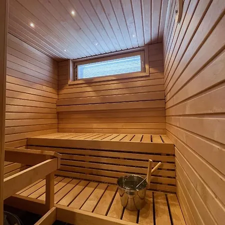 Lost In Apart-hotel 3*