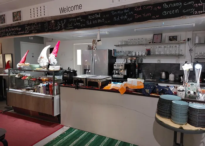 Lost In Aparthotel 3*